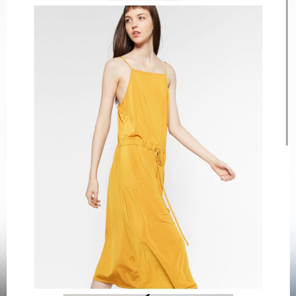 New with tags Zara silky burnt yellow dress. So pretty and flattering. Medium